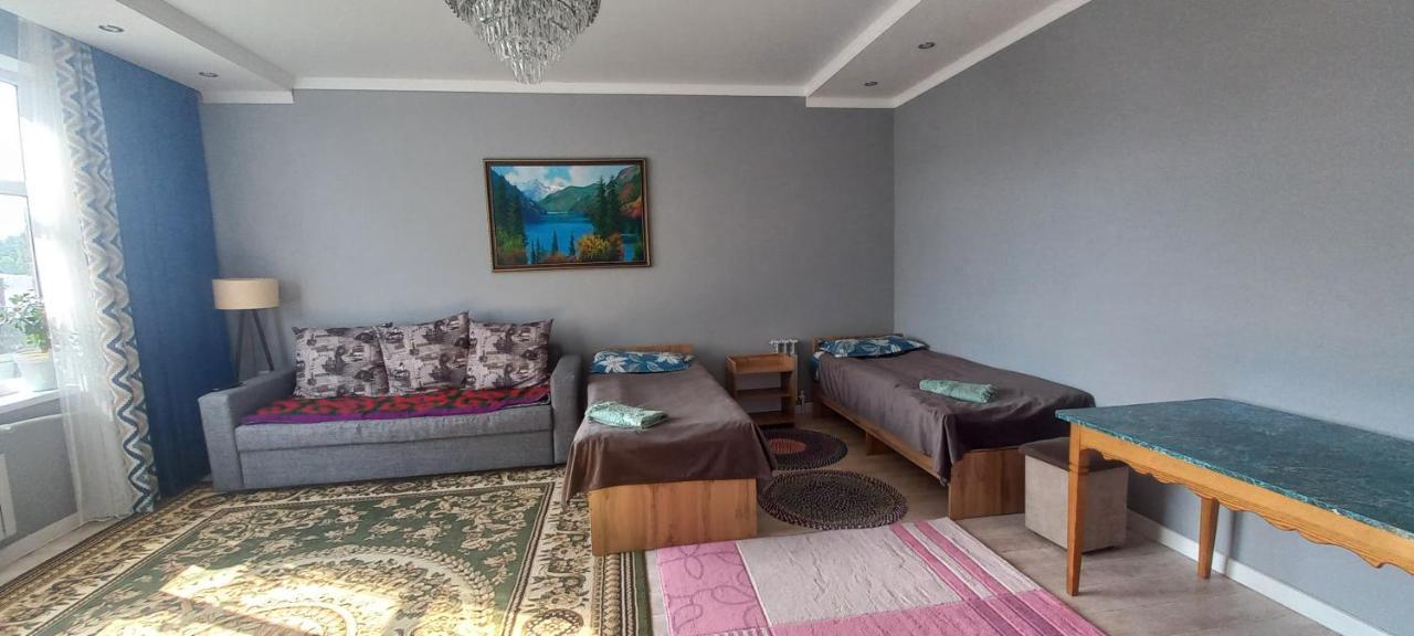 Guest House B&B Kochkor Екстериор снимка